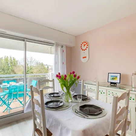 Le Centre By Interhome *