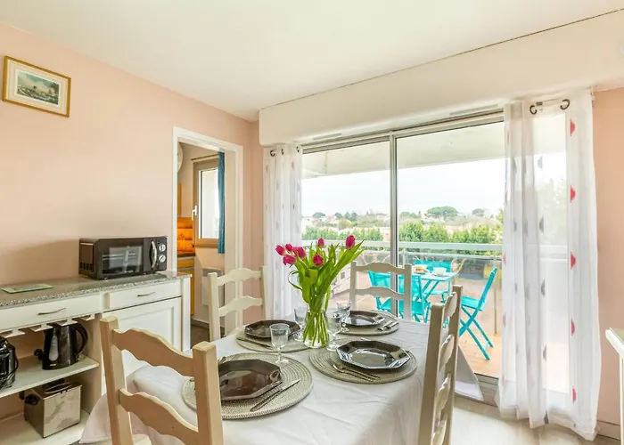 Le Centre By Interhome Apartamento